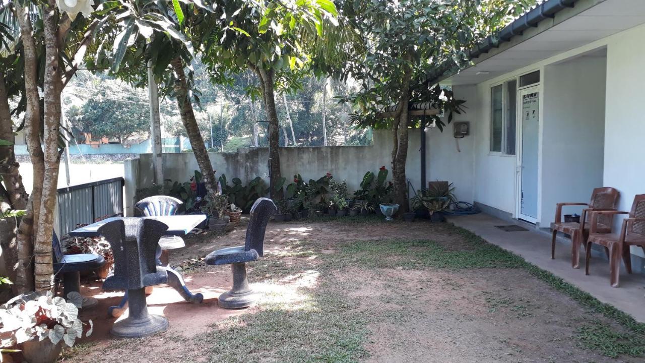 On Time Villa Unawatuna Exterior foto